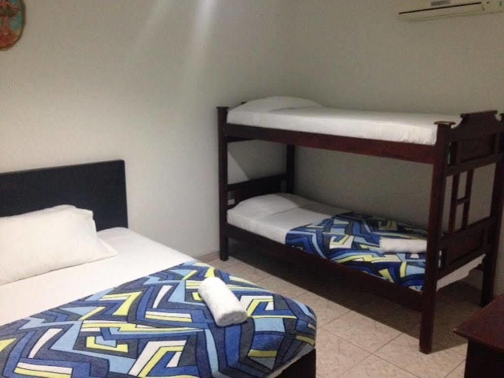 Crisor Hotel 2*