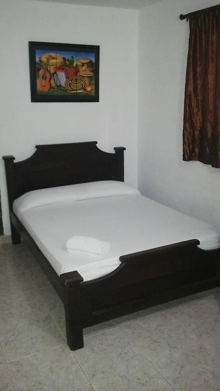 Crisor Hotel 2*
