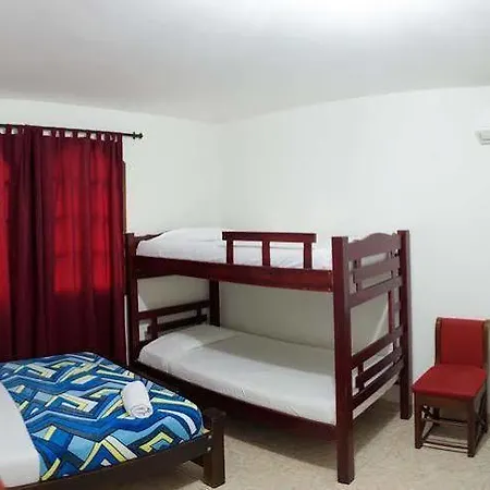 Hotel Crisor 2*